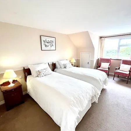 Guest house Faul House Clifden