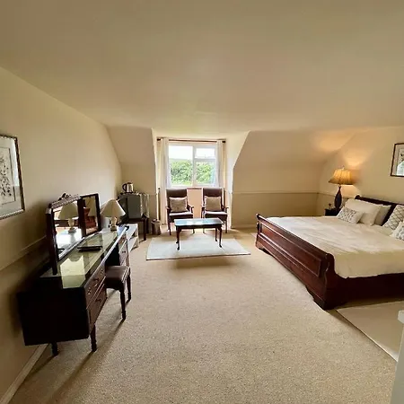 Guest house Faul House 4*