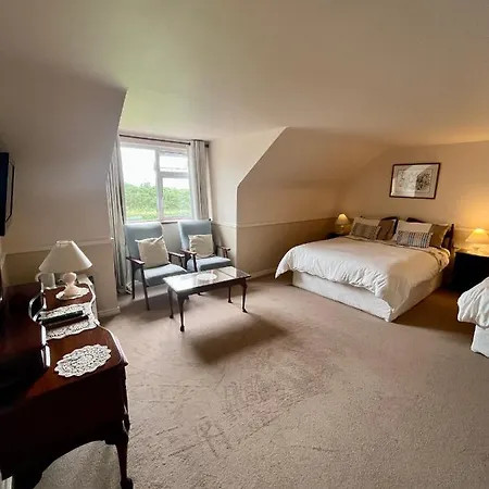 Faul House Πανσιόν 4*