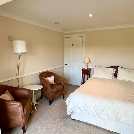 Guest house Faul House 4*